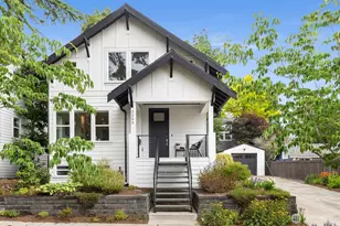 2208 NW 67th St, Seattle, WA 98117 - Photo 1