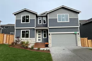 565 SW Fairway Dr, Oak Harbor, WA 98277 - Photo 1