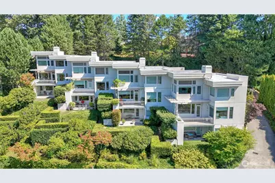 3304 81st Place SE #D, Mercer Island, WA 98040 - Photo 1