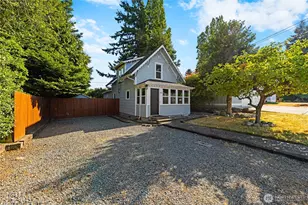 1413 14th St, Anacortes, WA 98221 - Photo 1