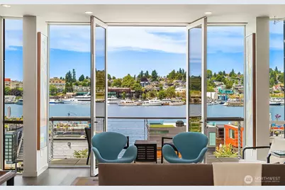 2836 Fairview Avenue E, Seattle, WA 98102 - Photo 1