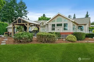 8328 NE 117th St, Kirkland, WA 98034 - Photo 1