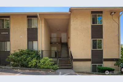 12423 NE 145th Place #B160, Kirkland, WA 98034 - Photo 1