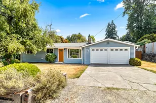 1929 7th St SE, Puyallup, WA 98372 - Photo 1