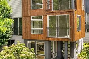 3252 14th Ave W, Seattle, WA 98119 - Photo 1