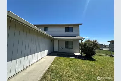 1021 W Windrose, Moses Lake, WA 98837 - Photo 1