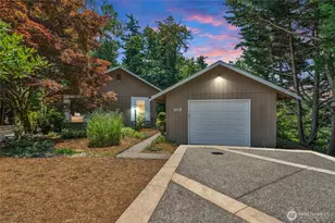 812 Wynwood Dr, Kent, WA 98030 - Photo 1