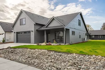 717 E 5th Street, Nooksack, WA 98276 - Photo 1