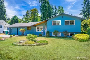 725 N 188th St, Shoreline, WA 98133 - Photo 1