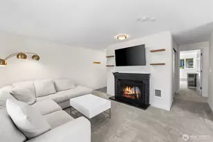 14221 NE 181st Pl, Woodinville, WA 98072 - Photo 1