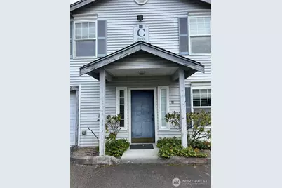 1160 Monroe Avenue NE #C1, Renton, WA 98056 - Photo 1