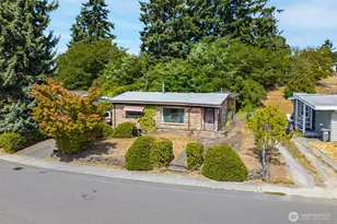 2508 NE 5th Pl, Renton, WA 98056 - Photo 1