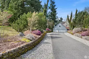 1716 7th St SE, Puyallup, WA 98372 - Photo 1
