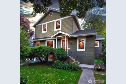 2587 8th Avenue W, Seattle, WA 98119 - Photo 1
