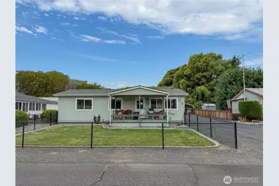 2361 Basin Street SW #205, Ephrata, WA 98823 - Photo 1