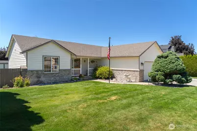 2455 Plateau Drive, East Wenatchee, WA 98802 - Photo 1