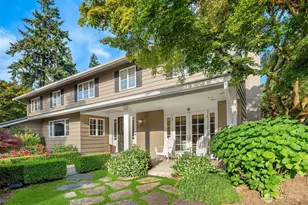 9011 NE 34th St, Yarrow Point, WA 98004 - Photo 1