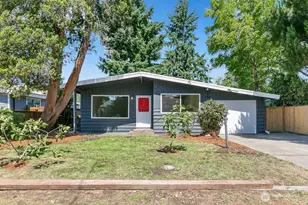 318 S 108th Pl, Seattle, WA 98168 - Photo 1