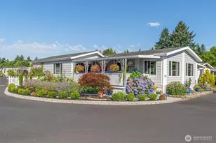 2393 Nightingale Ln, Kelso, WA 98626 - Photo 1