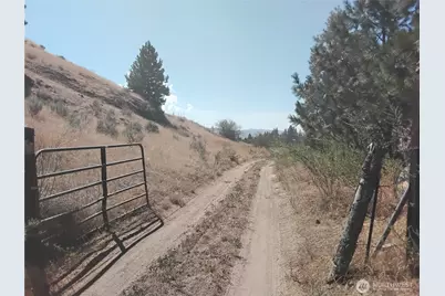 42 Corral Way-Orr, Oroville, WA 98844 - Photo 1