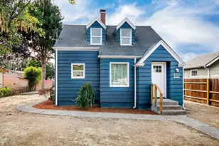 805 N Kelso Ave, Kelso, WA 98626 - Photo 1