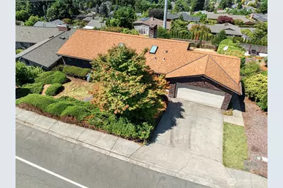 4709 Somerset Drive SE, Bellevue, WA 98006 - Photo 1