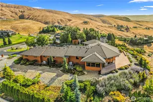 4368 Anna Ln, Wenatchee, WA 98801 - Photo 1