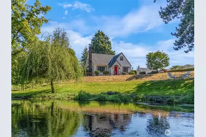 2210 W Pioneer Avenue, Puyallup, WA 98371 - Photo 1