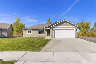 320 Sandy Loop, Moses Lake, WA 98837 - Photo 1