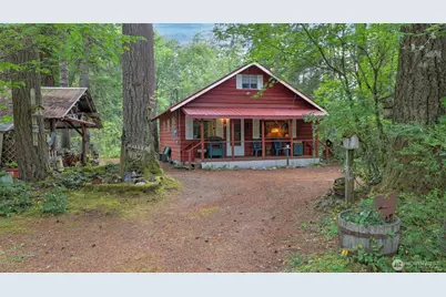 137 Nisqually Way, Ashford, WA 98304 - Photo 1