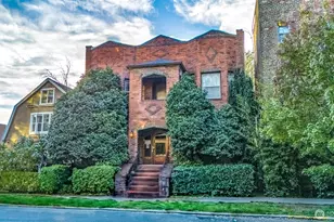 219 Belmont Ave E, Seattle, WA 98102 - Photo 1