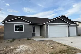 2415 Noah St SE, East Wenatchee, WA 98802 - Photo 1