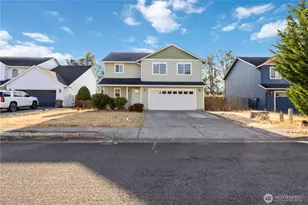 63 Crown Point Rd, Longview, WA 98632 - Photo 1