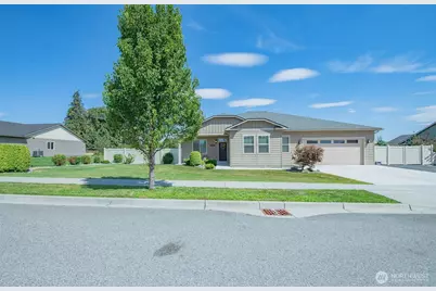 57 Starlight Avenue, Wenatchee, WA 98801 - Photo 1
