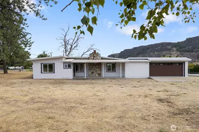 77 Diamond Avenue, Electric City, WA 99123 - Photo 1