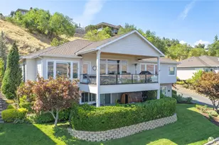 1884 Broadway Pl, Wenatchee, WA 98801 - Photo 1