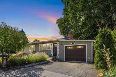 2411 NE 7th St, Renton, WA 98056 - Photo 1