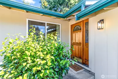 8622 NE 139 Street, Kirkland, WA 98034 - Photo 1