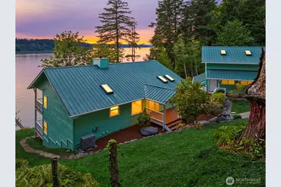 6957 Crystal Springs Drive NE, Bainbridge Island, WA 98110 - Photo 1