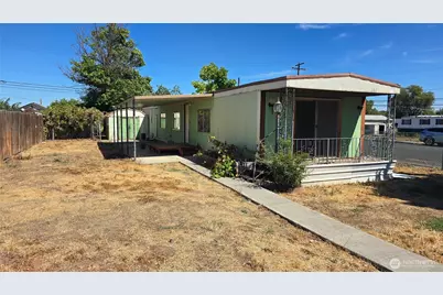 242 SE 5th Avenue, Soap Lake, WA 98851 - Photo 1