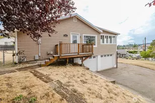 300 Willow St, Bremerton, WA 98310 - Photo 1