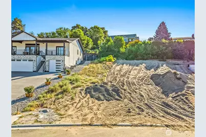 249 NW Chinook Way, East Wenatchee, WA 98802 - Photo 1