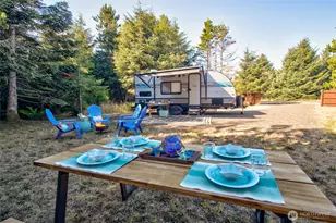 714 Island Cir SE, Ocean Shores, WA 98569 - Photo 1