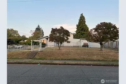 7502 14th Avenue SW, Seattle, WA 98106 - Photo 1