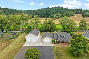 16 Monroe Dr, Cathlamet, WA 98612 - Photo 1