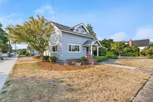 209 C St SW, Castle Rock, WA 98611 - Photo 1