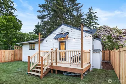 11550 22nd Avenue NE, Seattle, WA 98125 - Photo 1