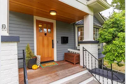 1815 N 55th Street, Seattle, WA 98103 - Photo 1