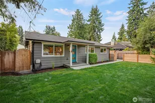 3029 NE 133rd St, Seattle, WA 98125 - Photo 1