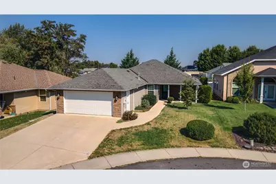 739 SE Songbird Lane, College Place, WA 99324 - Photo 1